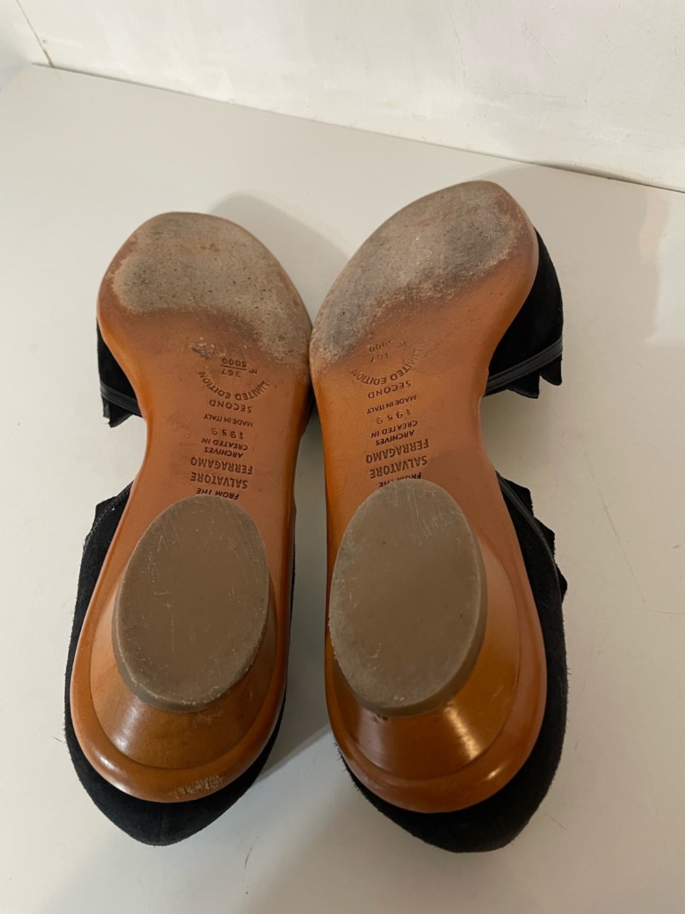Salvatore Ferragamo Limited Edition Flats - Picture 7 of 9
